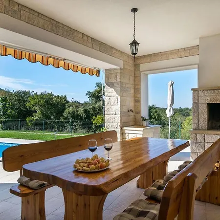 Patricia Comfortable Villa